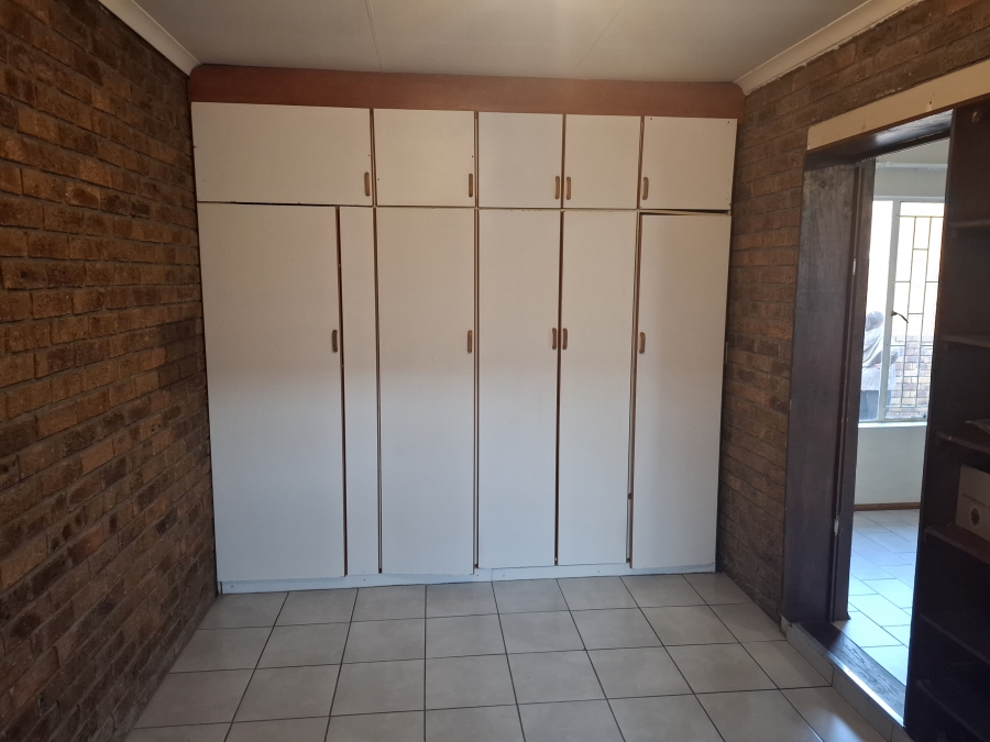 To Let 2 Bedroom Property for Rent in Birchleigh Gauteng