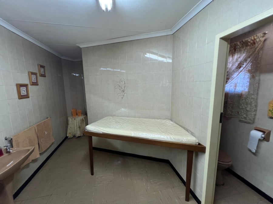 Commercial Property for Sale in Sonland Park Gauteng