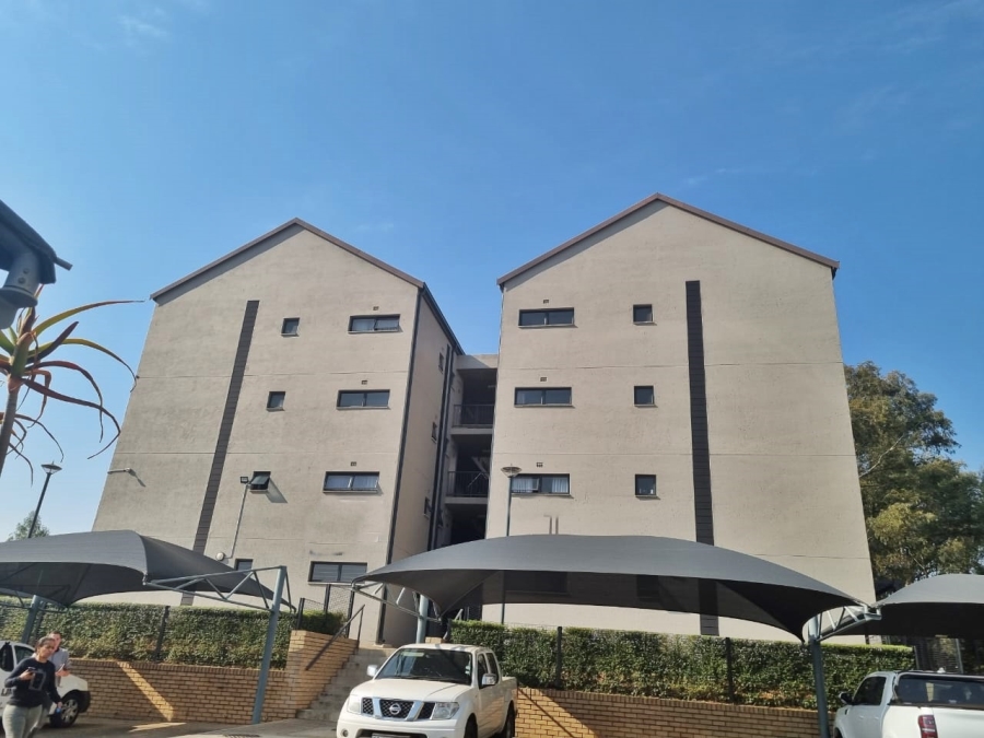To Let 2 Bedroom Property for Rent in Clubview Gauteng