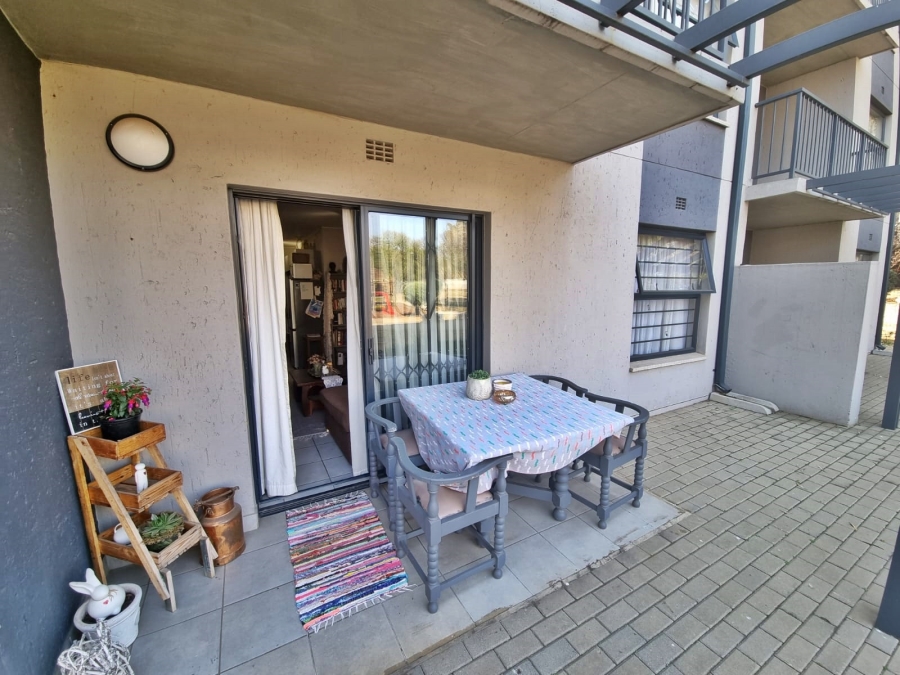 To Let 2 Bedroom Property for Rent in Clubview Gauteng