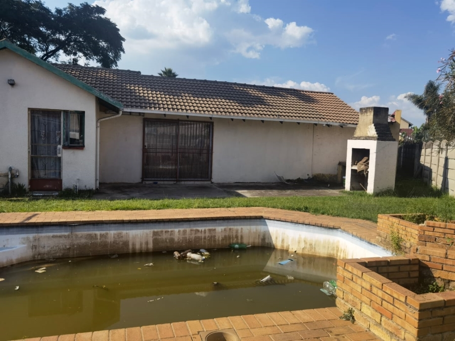 5 Bedroom Property for Sale in Brakpan North Gauteng