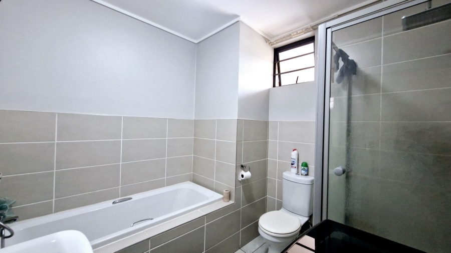 2 Bedroom Property for Sale in Amberfield Gauteng