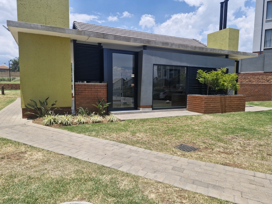 2 Bedroom Property for Sale in Amberfield Gauteng