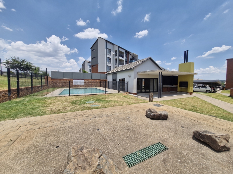 2 Bedroom Property for Sale in Amberfield Gauteng