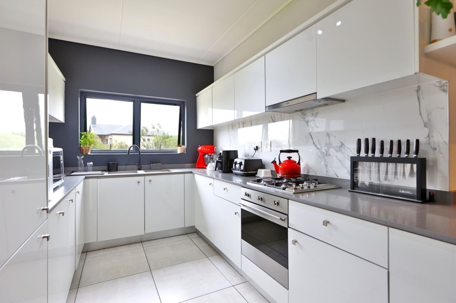 3 Bedroom Property for Sale in The Polofields Gauteng