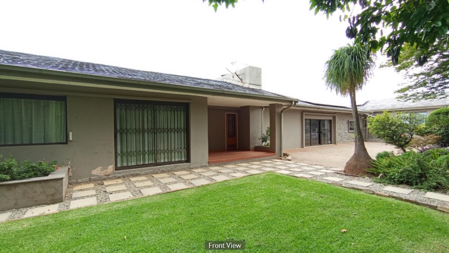 4 Bedroom Property for Sale in Cyrildene Gauteng