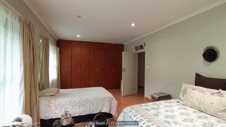 4 Bedroom Property for Sale in Cyrildene Gauteng