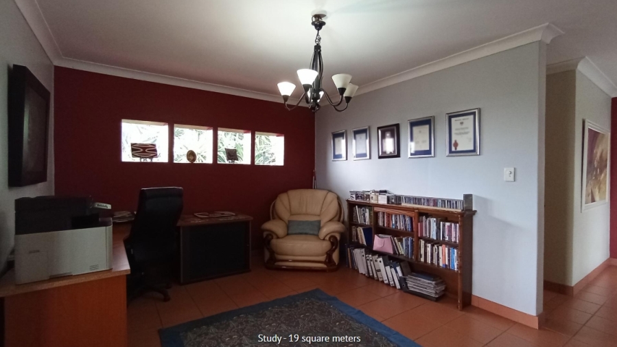 4 Bedroom Property for Sale in Cyrildene Gauteng