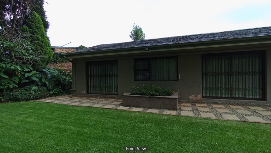 4 Bedroom Property for Sale in Cyrildene Gauteng
