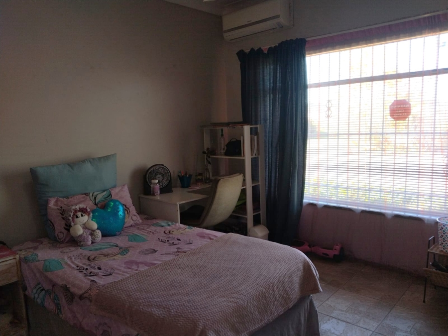 7 Bedroom Property for Sale in Chrissiefontein Gauteng