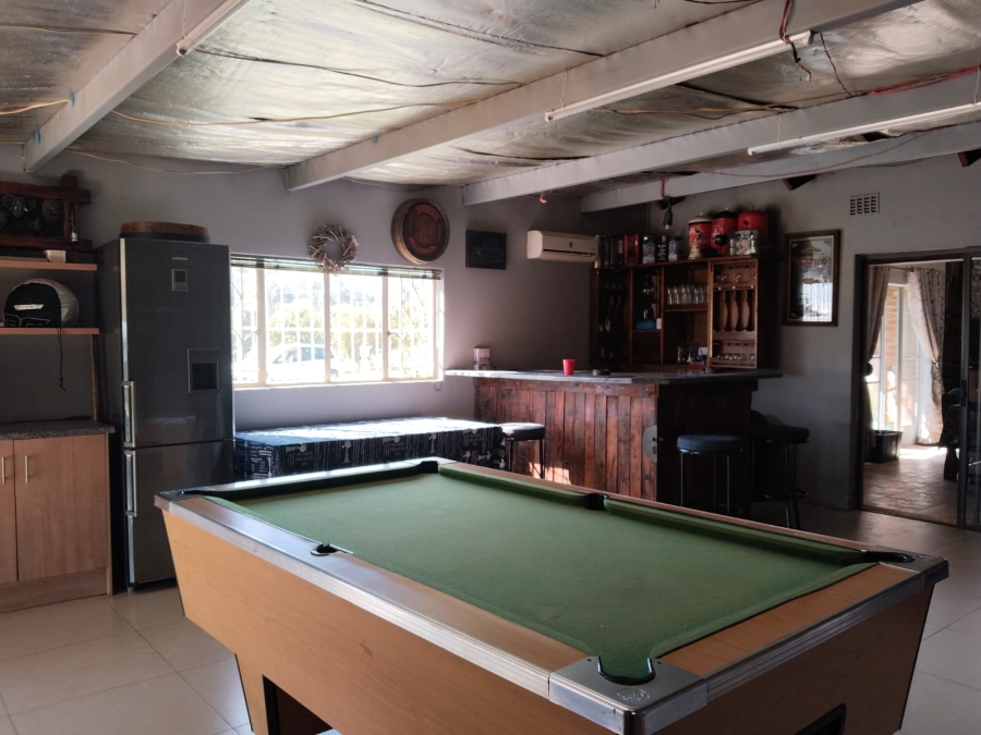 7 Bedroom Property for Sale in Chrissiefontein Gauteng