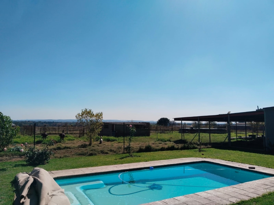 7 Bedroom Property for Sale in Chrissiefontein Gauteng