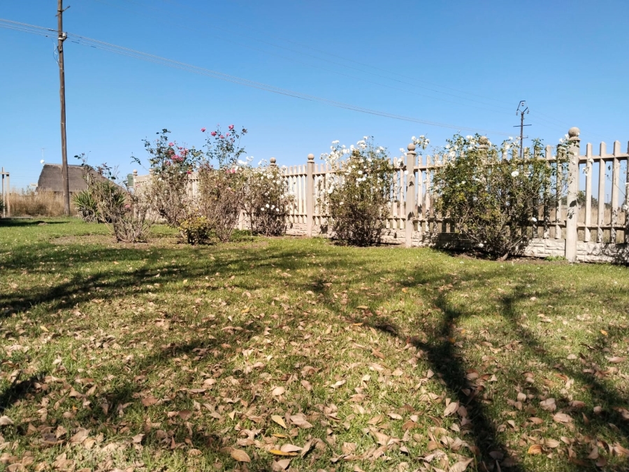 7 Bedroom Property for Sale in Chrissiefontein Gauteng