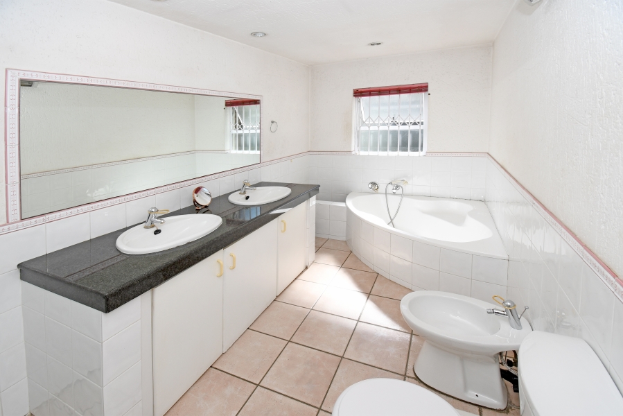 3 Bedroom Property for Sale in Norwood Gauteng