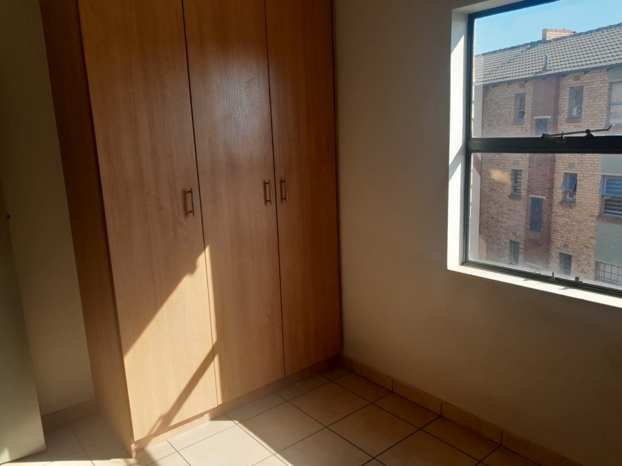 To Let 2 Bedroom Property for Rent in Kibler Park Gauteng