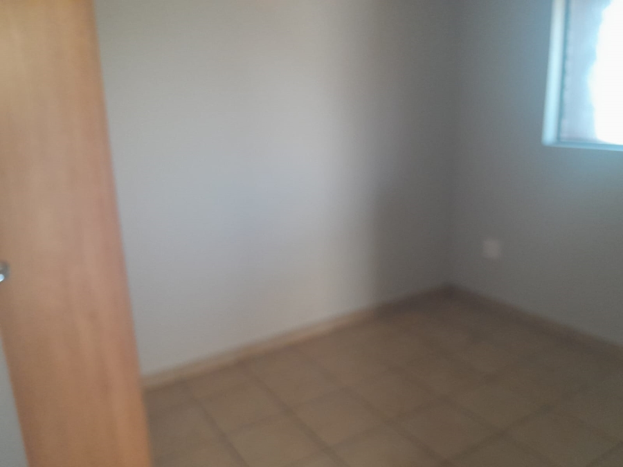 To Let 2 Bedroom Property for Rent in Kibler Park Gauteng