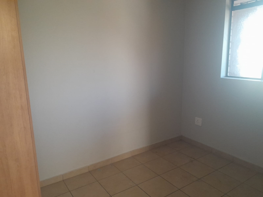 To Let 2 Bedroom Property for Rent in Kibler Park Gauteng