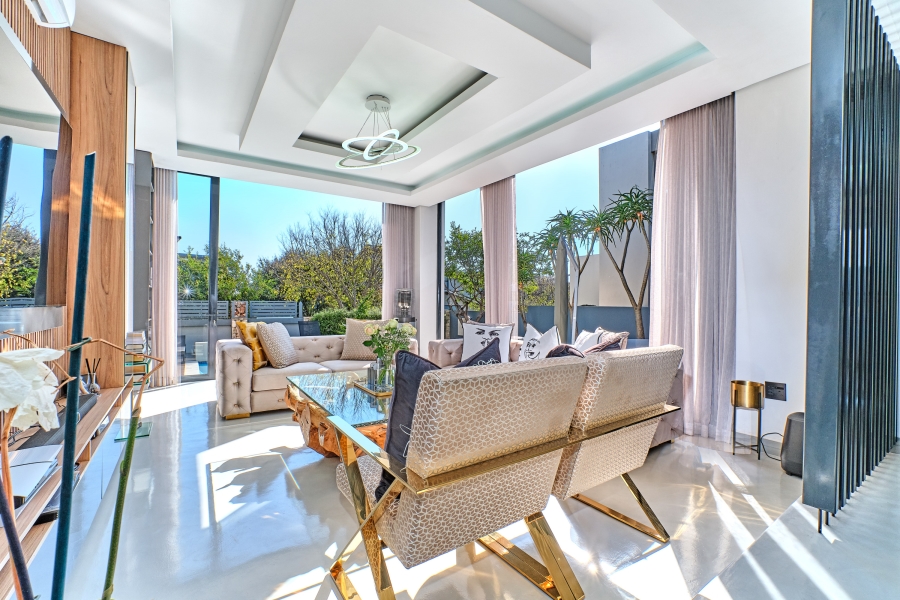 To Let 4 Bedroom Property for Rent in Waterfall Country Village Gauteng