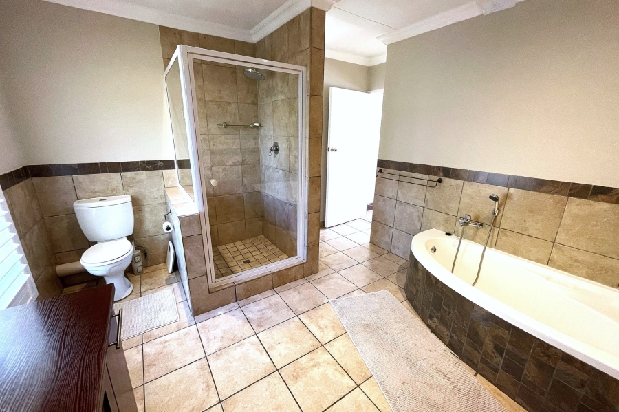 7 Bedroom Property for Sale in Henley on Klip Gauteng