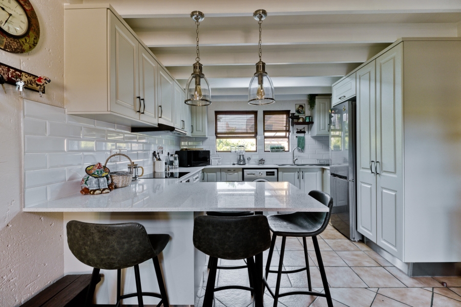 To Let 2 Bedroom Property for Rent in Lonehill Gauteng