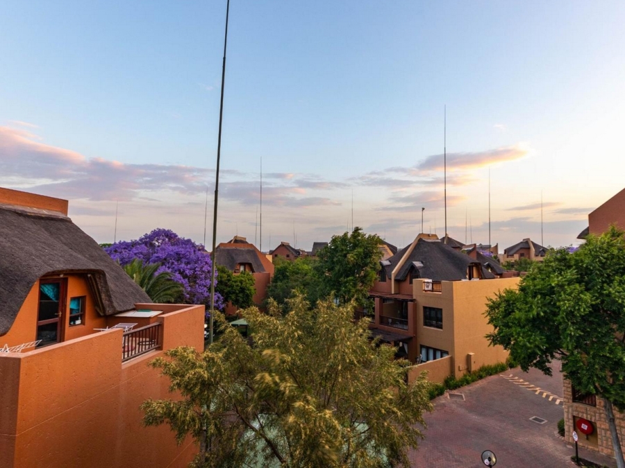 To Let 2 Bedroom Property for Rent in Lonehill Gauteng