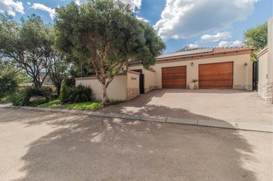 4 Bedroom Property for Sale in Ruimsig Gauteng