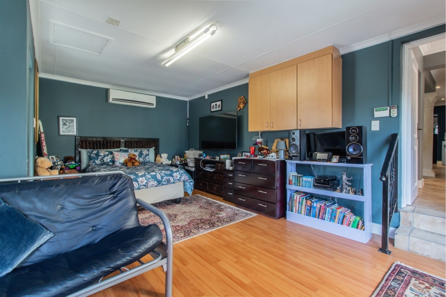 4 Bedroom Property for Sale in Ruimsig Gauteng