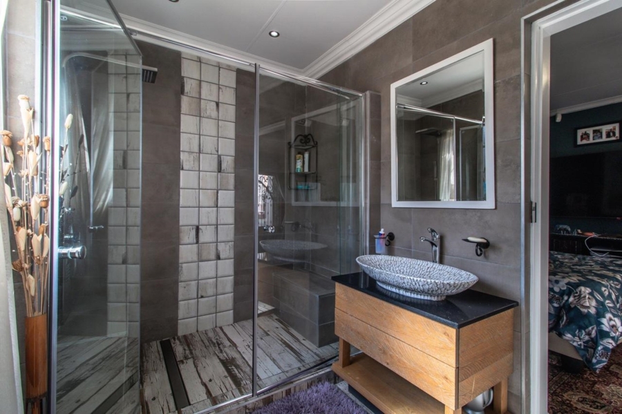 4 Bedroom Property for Sale in Ruimsig Gauteng