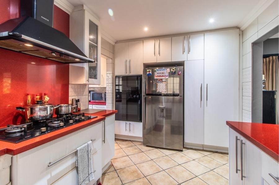 4 Bedroom Property for Sale in Ruimsig Gauteng