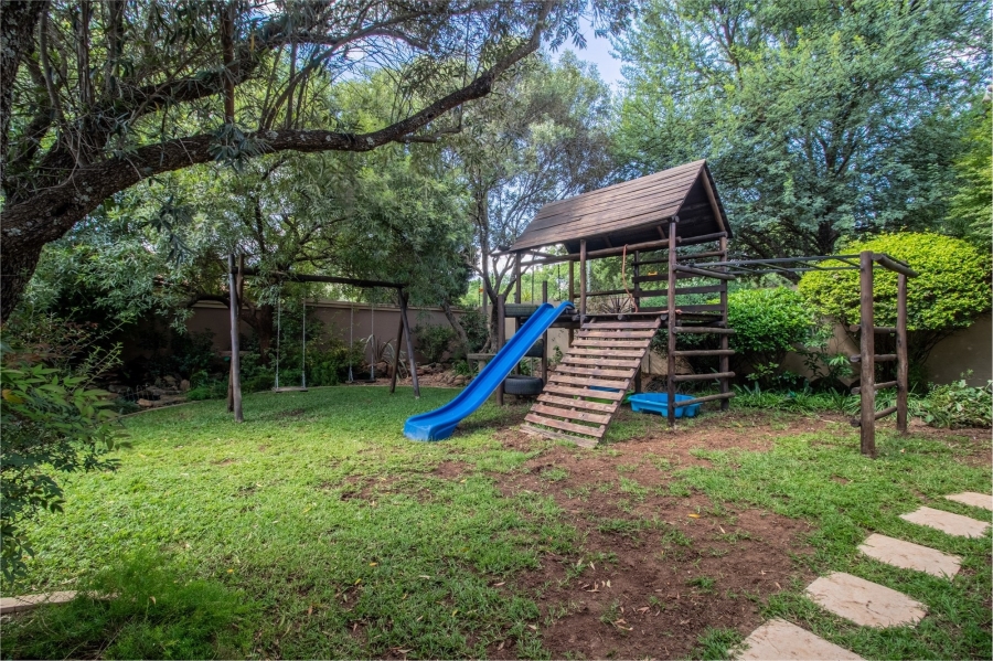 4 Bedroom Property for Sale in Ruimsig Gauteng