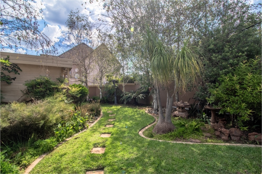 4 Bedroom Property for Sale in Ruimsig Gauteng