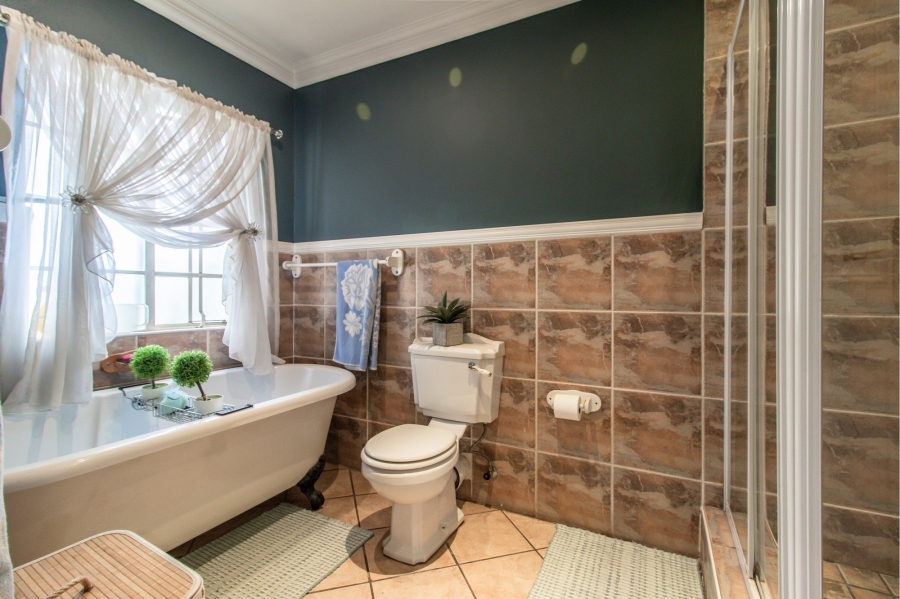 4 Bedroom Property for Sale in Ruimsig Gauteng