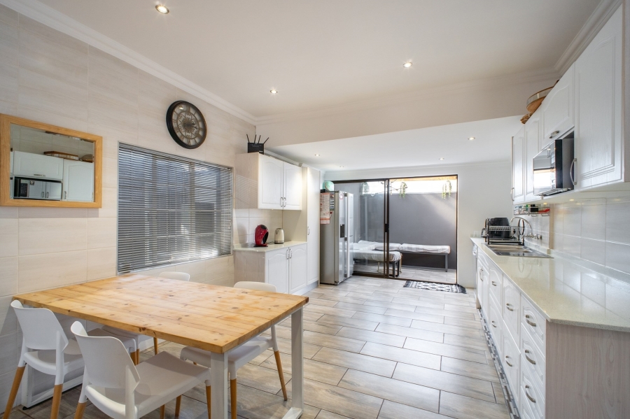 3 Bedroom Property for Sale in Newlands Gauteng