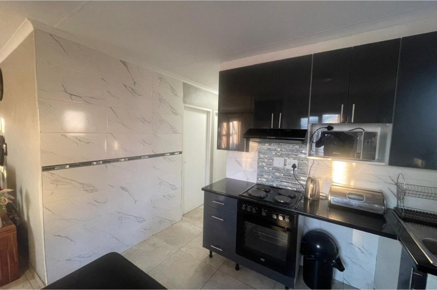 3 Bedroom Property for Sale in Kya Sands Gauteng