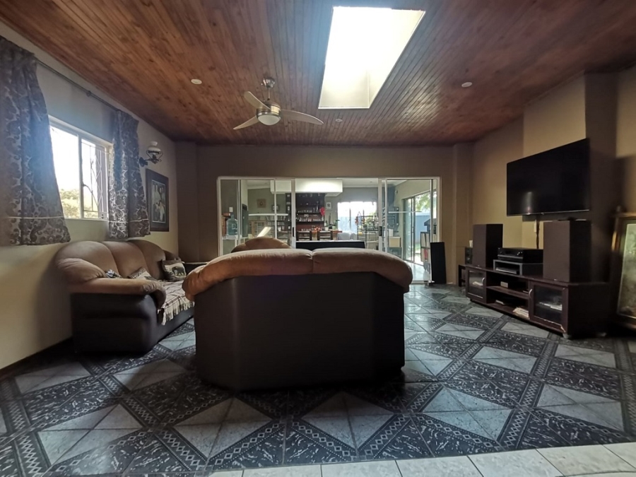 4 Bedroom Property for Sale in Brackenhurst Gauteng