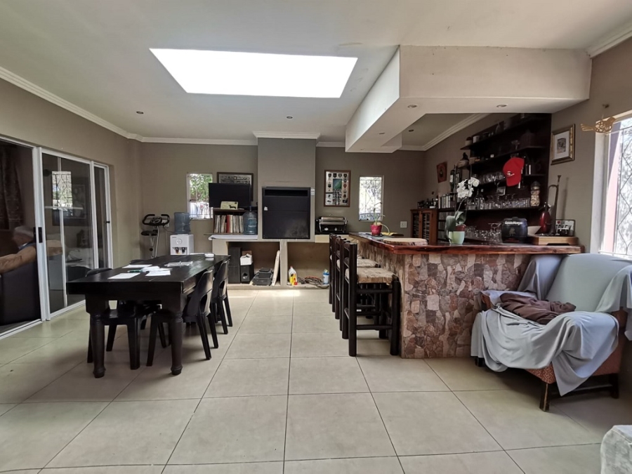 4 Bedroom Property for Sale in Brackenhurst Gauteng