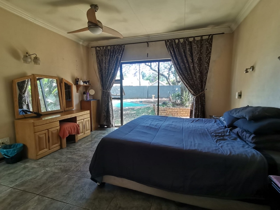 4 Bedroom Property for Sale in Brackenhurst Gauteng