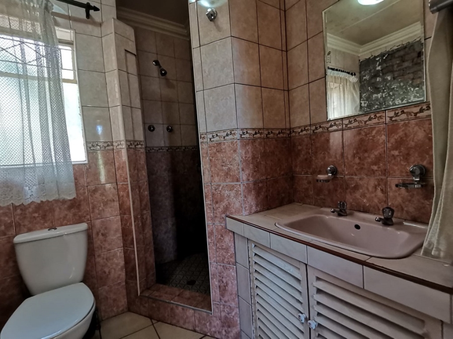 4 Bedroom Property for Sale in Brackenhurst Gauteng