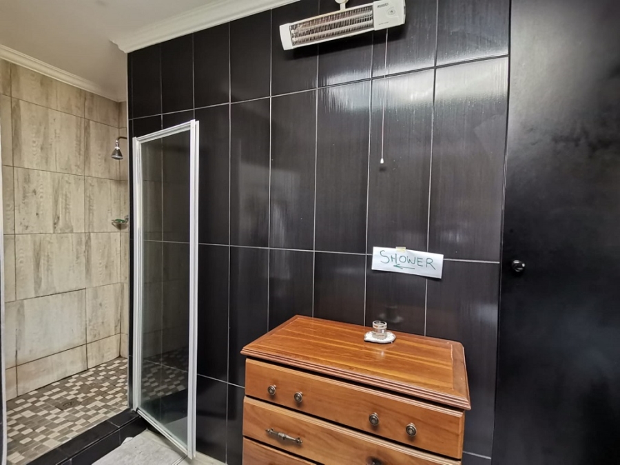 4 Bedroom Property for Sale in Brackenhurst Gauteng
