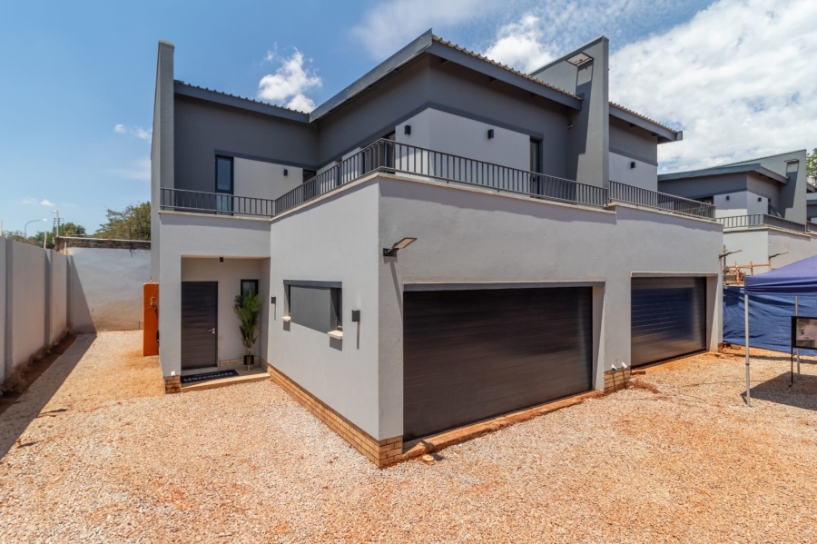 To Let 3 Bedroom Property for Rent in Bedfordview Gauteng