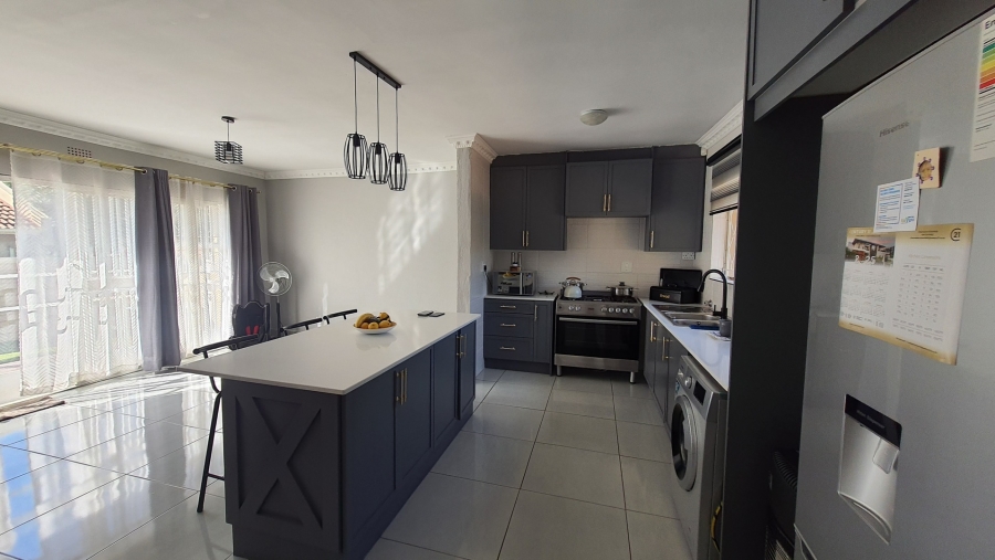 3 Bedroom Property for Sale in Weltevreden Park Gauteng