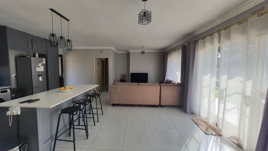 3 Bedroom Property for Sale in Weltevreden Park Gauteng