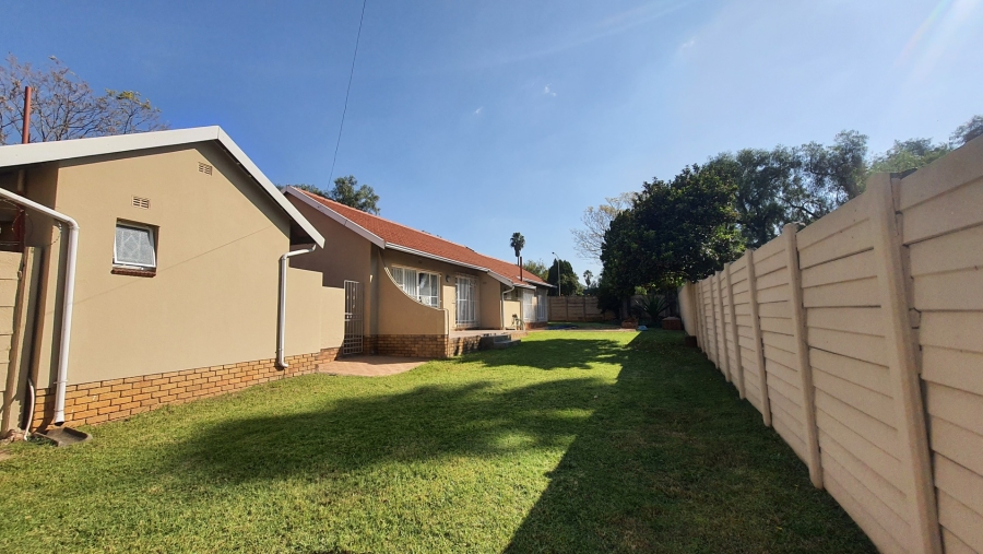 3 Bedroom Property for Sale in Weltevreden Park Gauteng