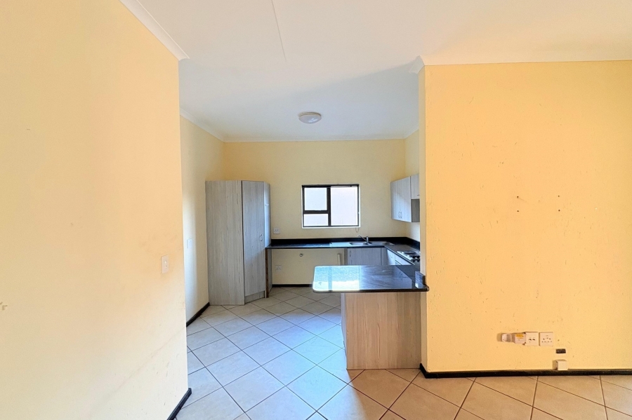 To Let 2 Bedroom Property for Rent in Goedeburg Gauteng