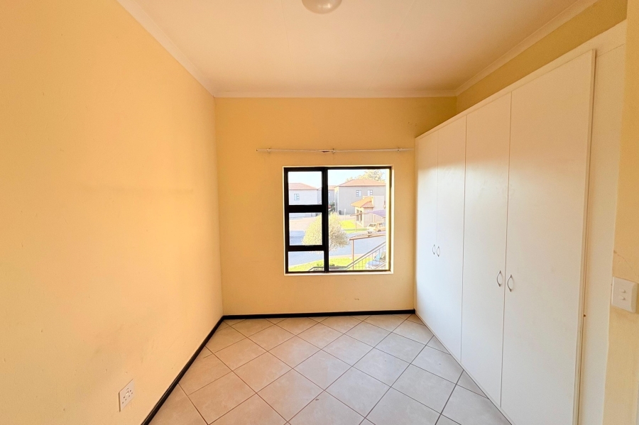 To Let 2 Bedroom Property for Rent in Goedeburg Gauteng