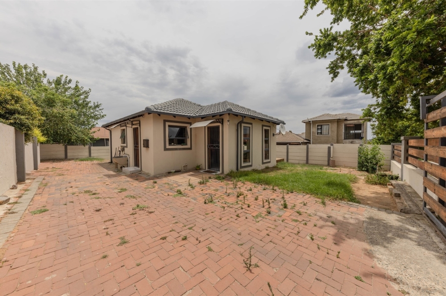 3 Bedroom Property for Sale in Cosmo City Gauteng