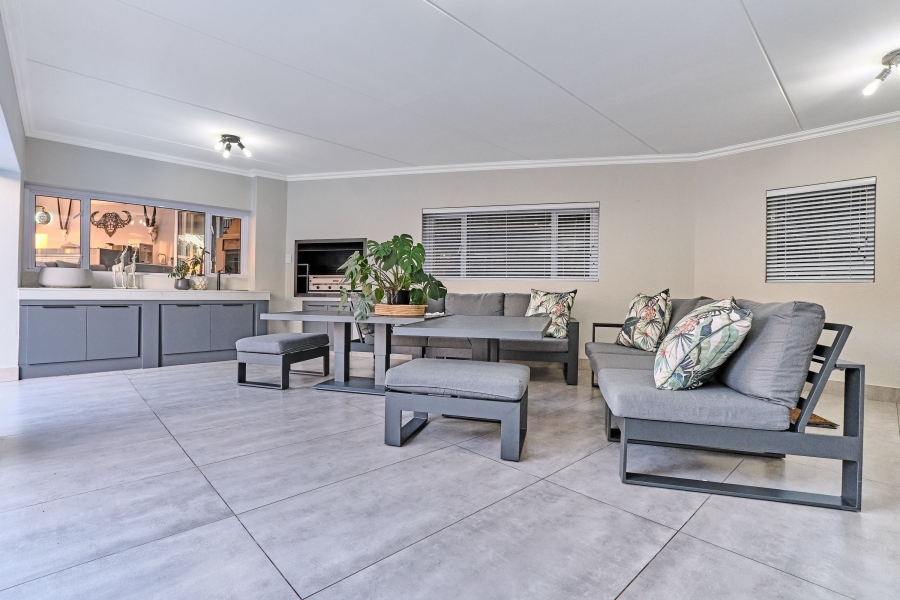 5 Bedroom Property for Sale in Dainfern Ridge Gauteng