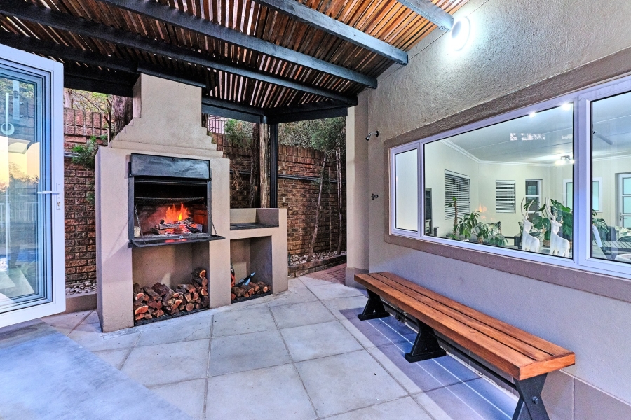 5 Bedroom Property for Sale in Dainfern Ridge Gauteng