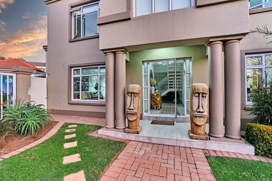 5 Bedroom Property for Sale in Dainfern Ridge Gauteng