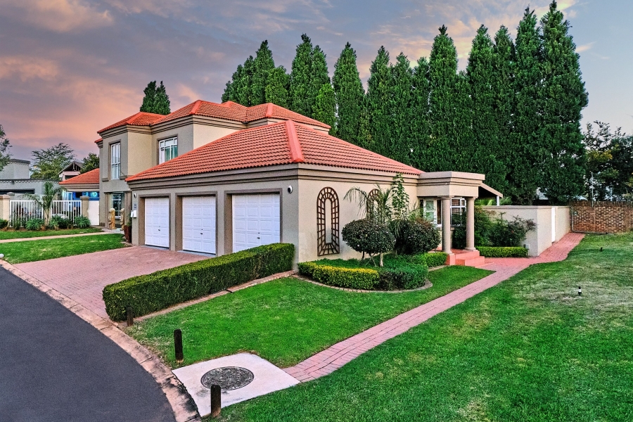 5 Bedroom Property for Sale in Dainfern Ridge Gauteng